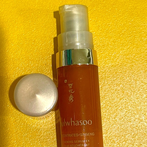 Sulwhasoo Concentrated Ginseng Renewing Serum EX 5ml x 10 Pcs (50ml)Expired 2027 - Picture 2 of 3